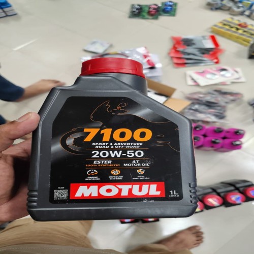 Motul 7100 20W50